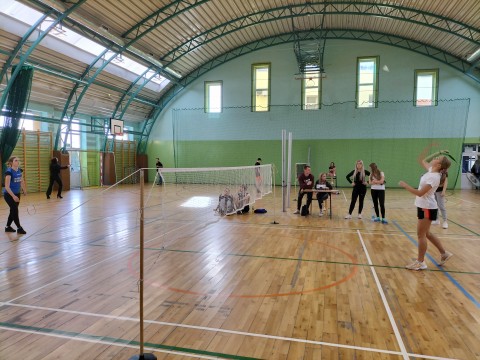 POWIATOWA LICEALIADA W BADMINTONIE DRUŻYNOWYM