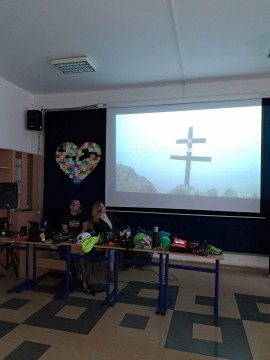 „Zwykły człowiek w obliczu gór i niezwykłych ludzi”