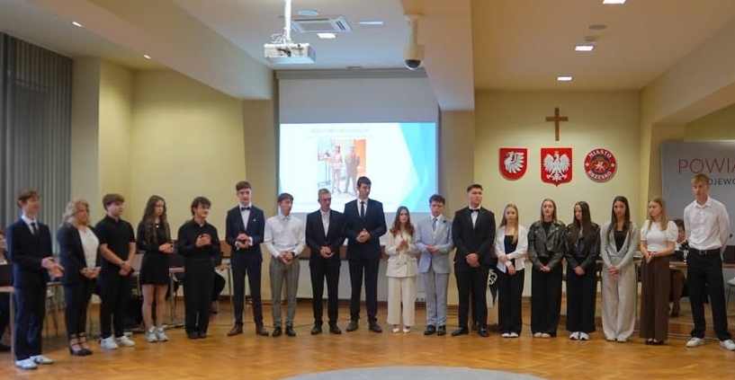 Najzdolniejsi uczniowie „Kopernika” nagrodzeni stypendiami Starosty Brzeskiego!